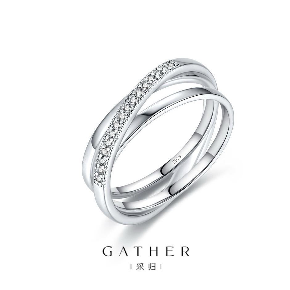 Cross Link Moissanite Stacking Band